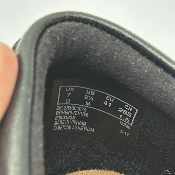 Clarks Collection Black Leather Loafers Size 9.5 BLO6345D - Picture 7 of 7